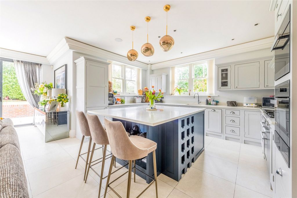 Property photo 2 of 35 Kitchen