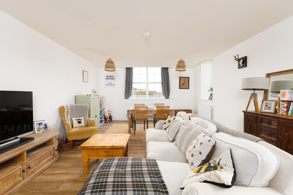 Property photo 1 of 22 Flat 22 Captains House-3.Jpg