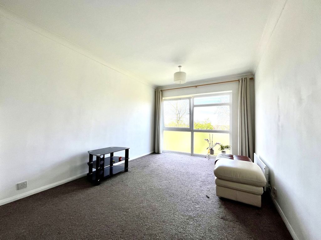 Property photo 2 of 8 Not Specified