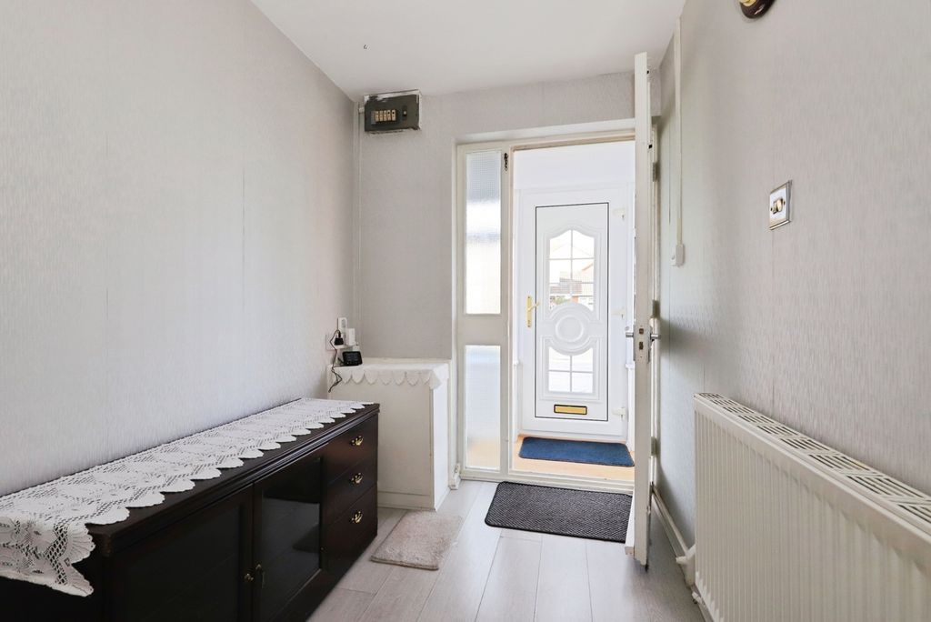 Property photo 2 of 18 Pbox-Img.Jpg