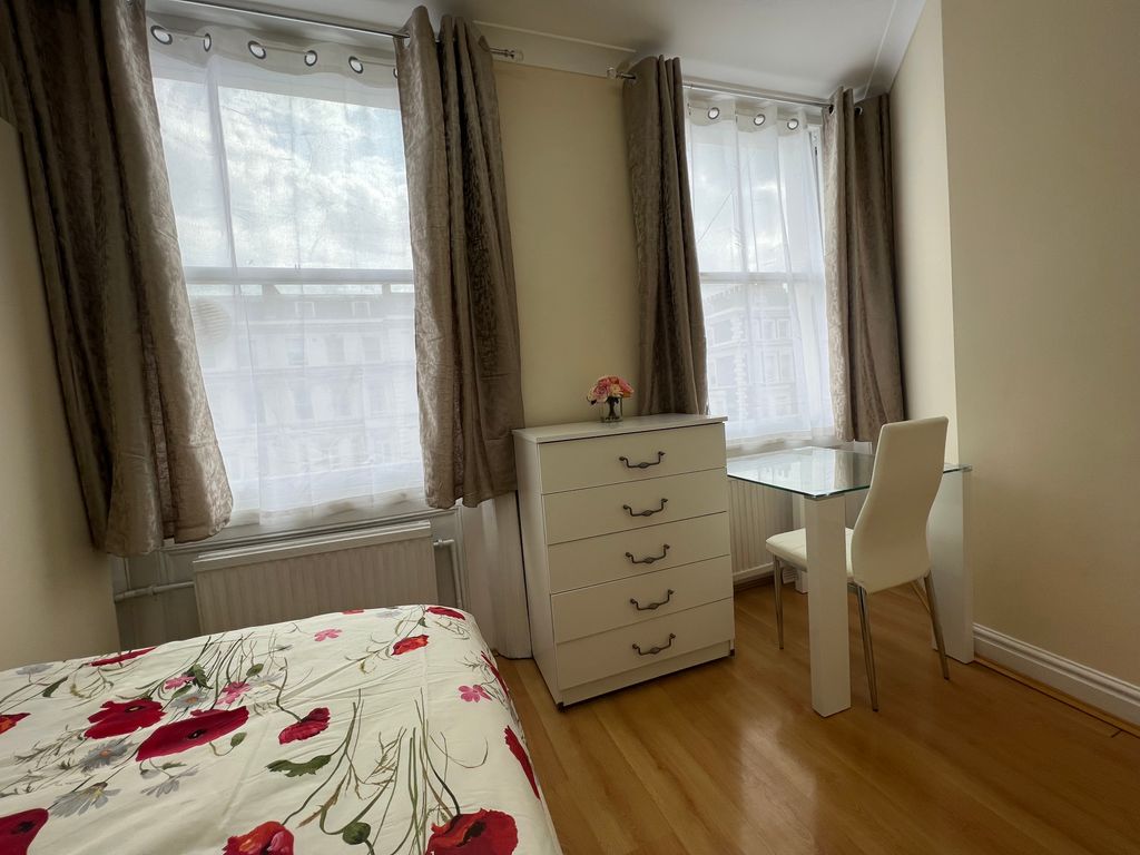 Property photo 3 of 12 Bedroom 2
