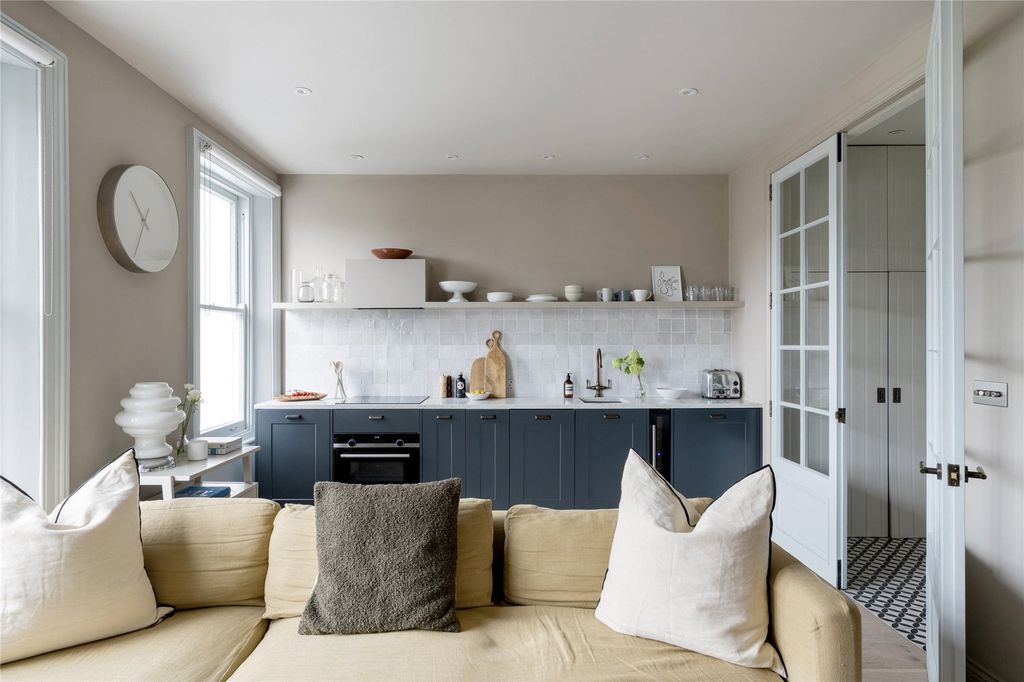 Property photo 2 of 13 Picture No. 08