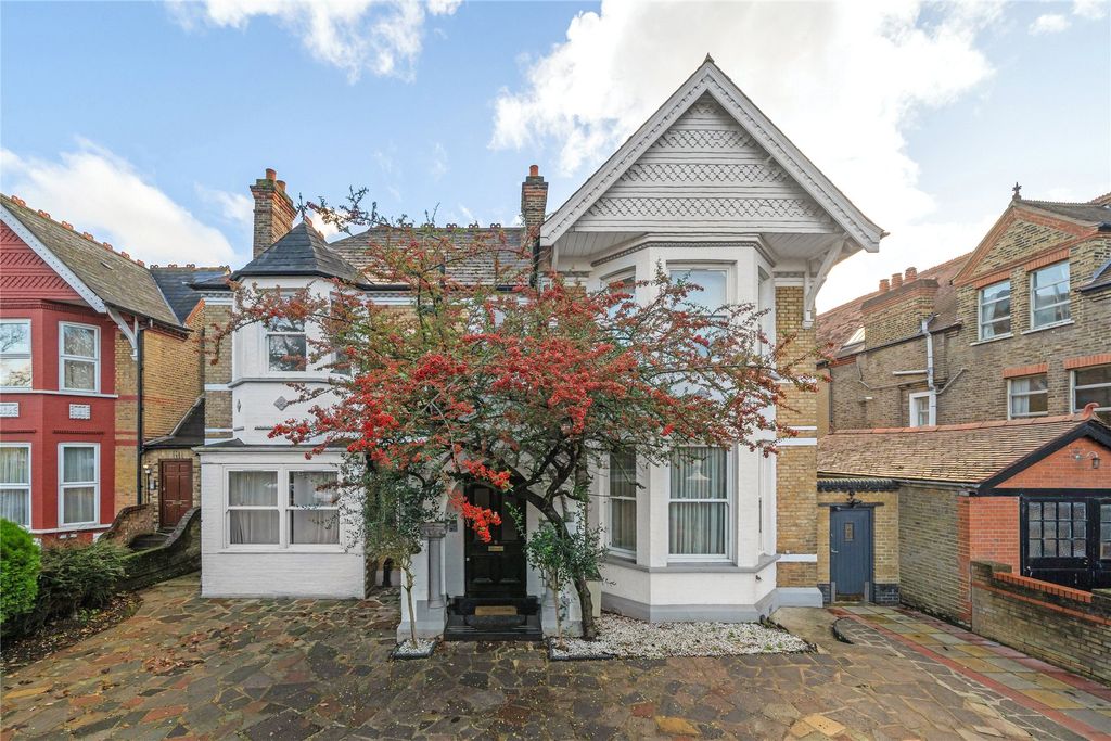 Property photo 3 of 24 Picture No. 20