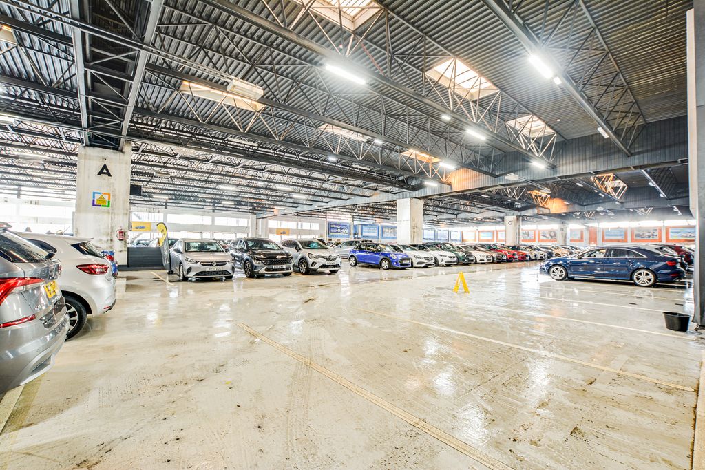 Property photo 3 of 33