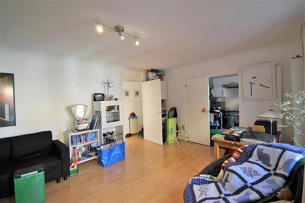 Property photo 3 of 9