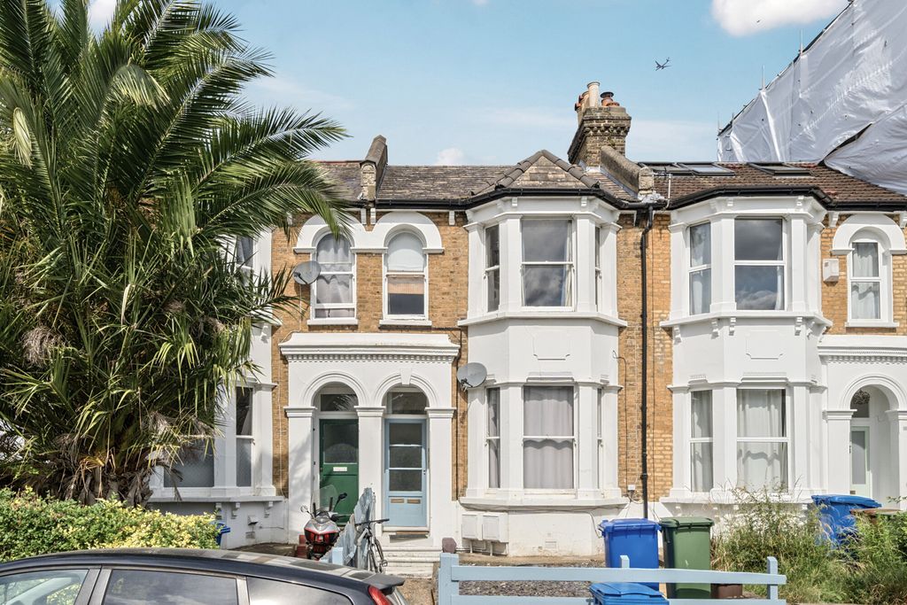 Property photo 1 of 12 1314423-2-68591E4...