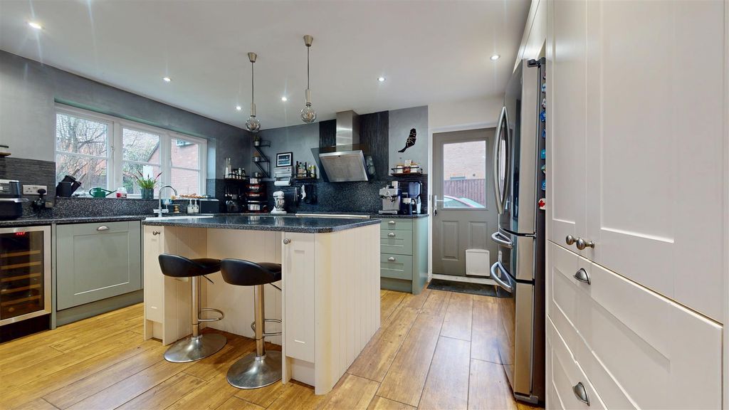 Property photo 3 of 30 01222026_082816.Jpg