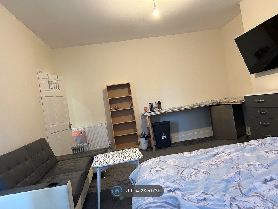 Property photo 2 of 6