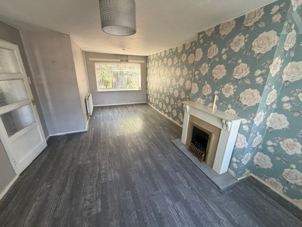 Property photo 3 of 13 367 Heath Way Lounge x 2.Jpeg