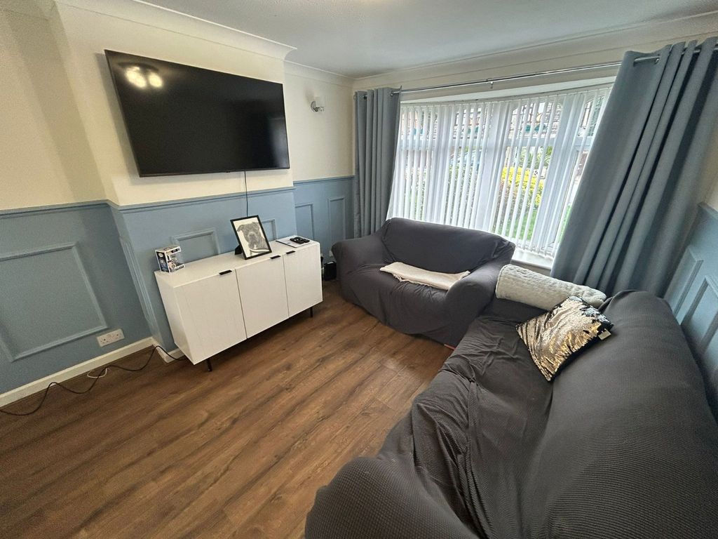 Property photo 2 of 18 Lounge/Diner