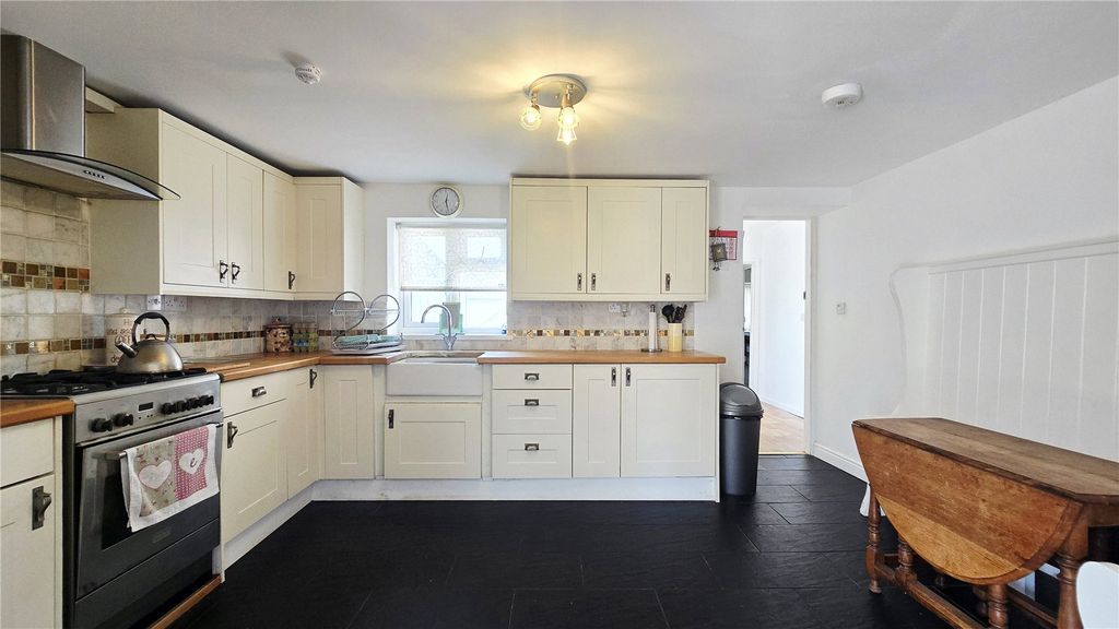 Property photo 2 of 21 Picture No. 55