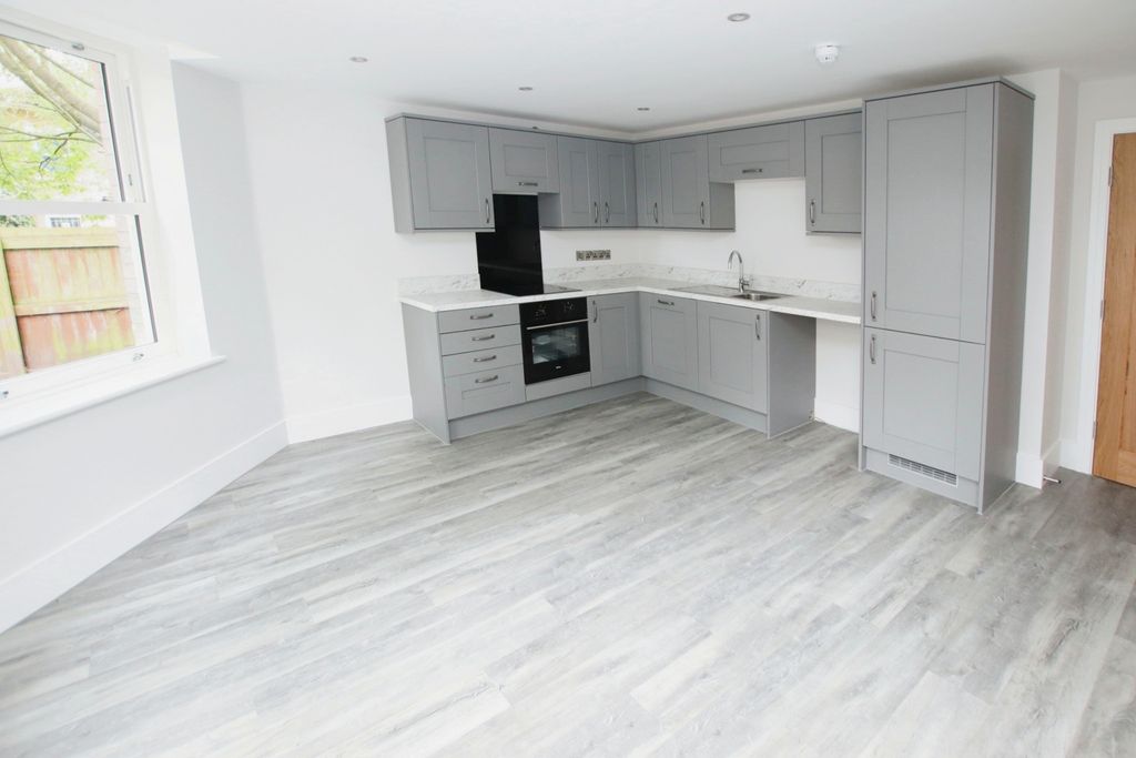 Property photo 3 of 9 4391524