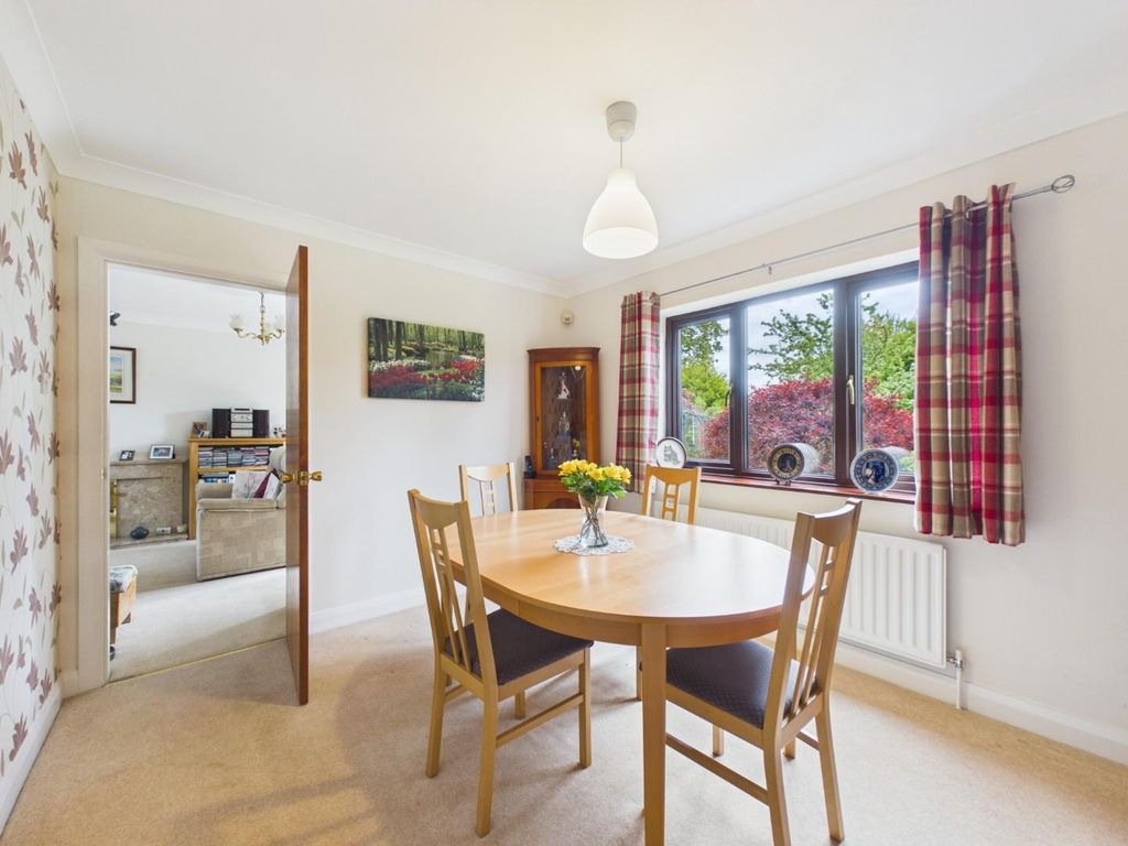 Additional image 6 of 5 bed property for saleDalesway, Eldwick, Bingley BD16