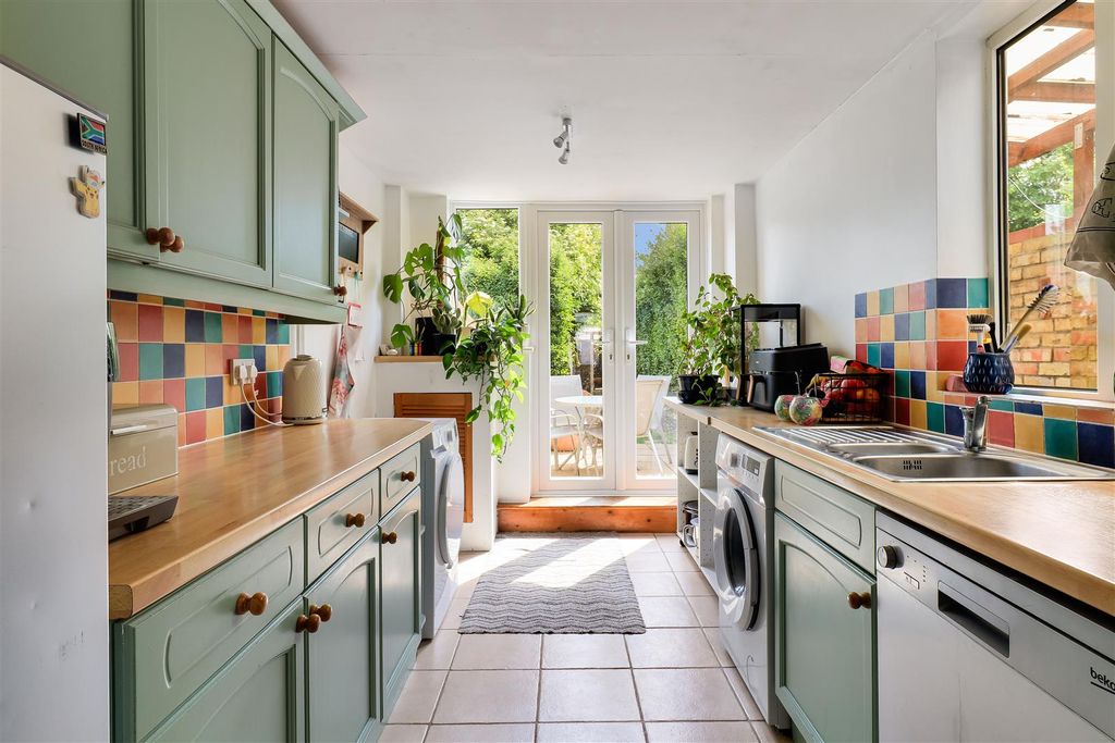 Property photo 2 of 24 Img (11).Jpg