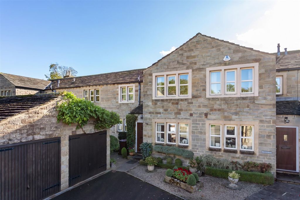 Property photo 1 of 22 29 High House Mews-02.Jpg