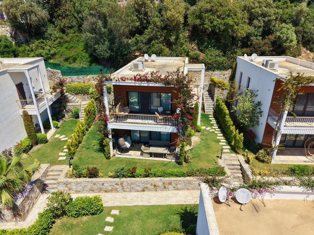 Property photo 2 of 25 Furnished Sea-View Apartment For Sale In Bodrum Â€“ Upper Floor Apartment