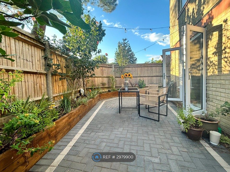 Property photo 3 of 6