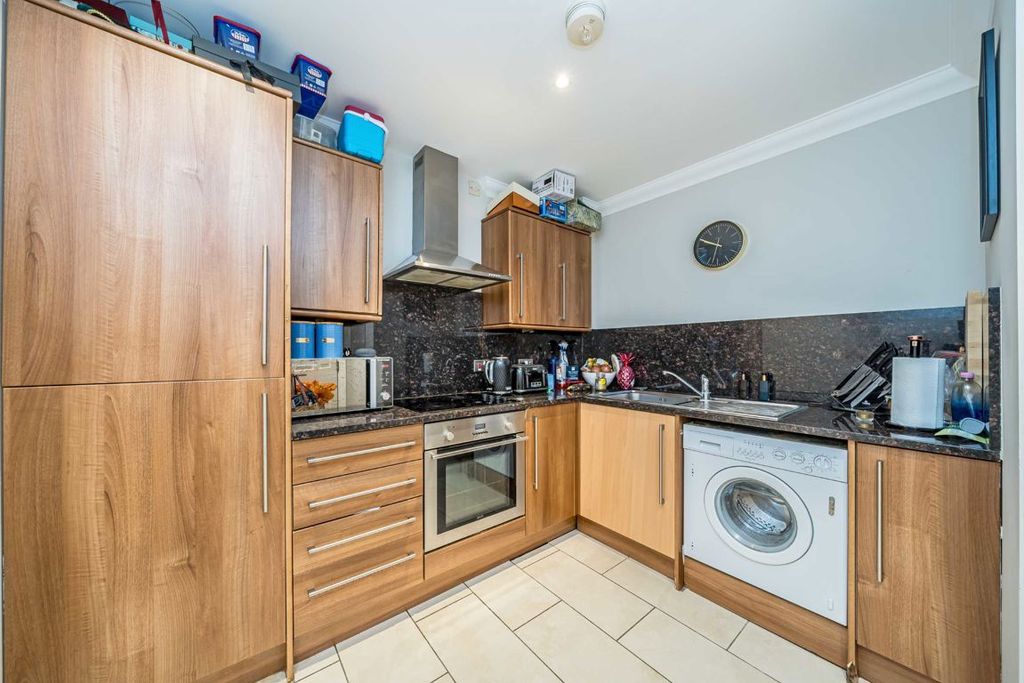 Property photo 2 of 6