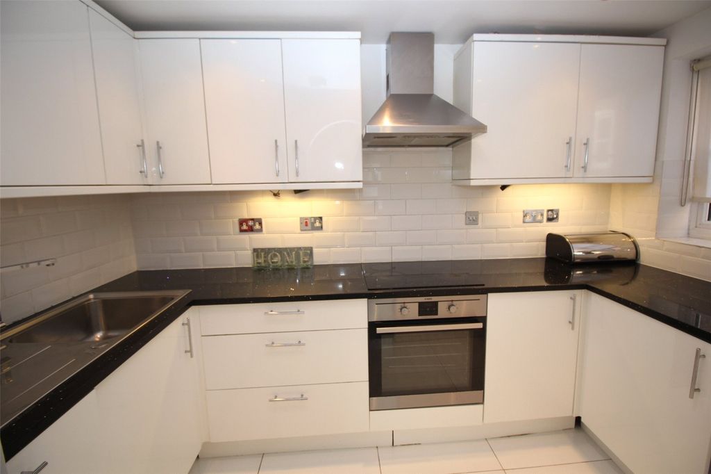 Property photo 2 of 6 Picture No. 02