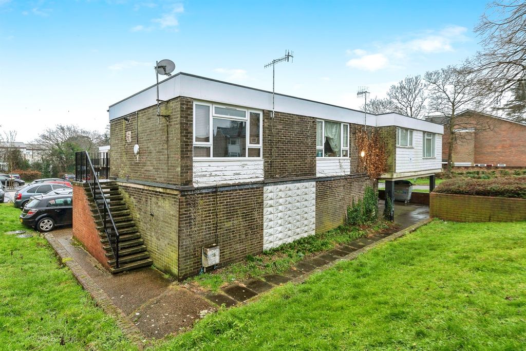 Property photo 1 of 15