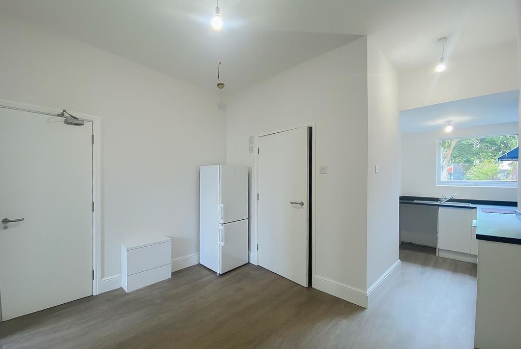 Property photo 3 of 6 Living 8.Png
