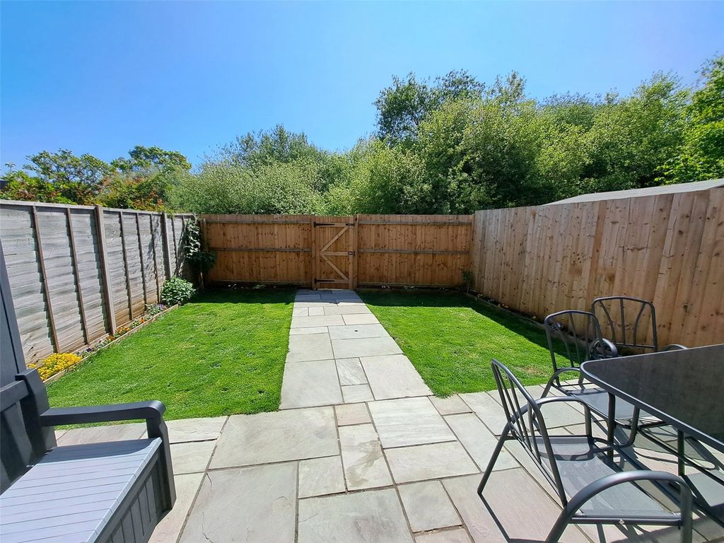 Property photo 2 of 14 Picture No. 19