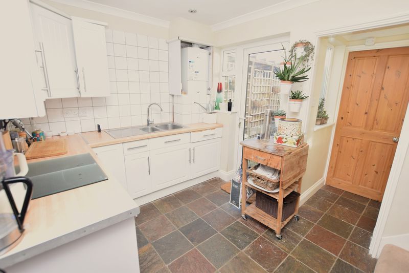 Property photo 3 of 8 Photo 6