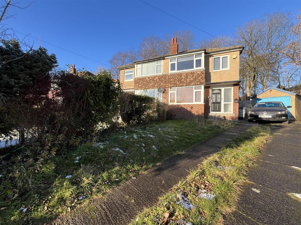 Property photo 1 of 13 Entrance Hall