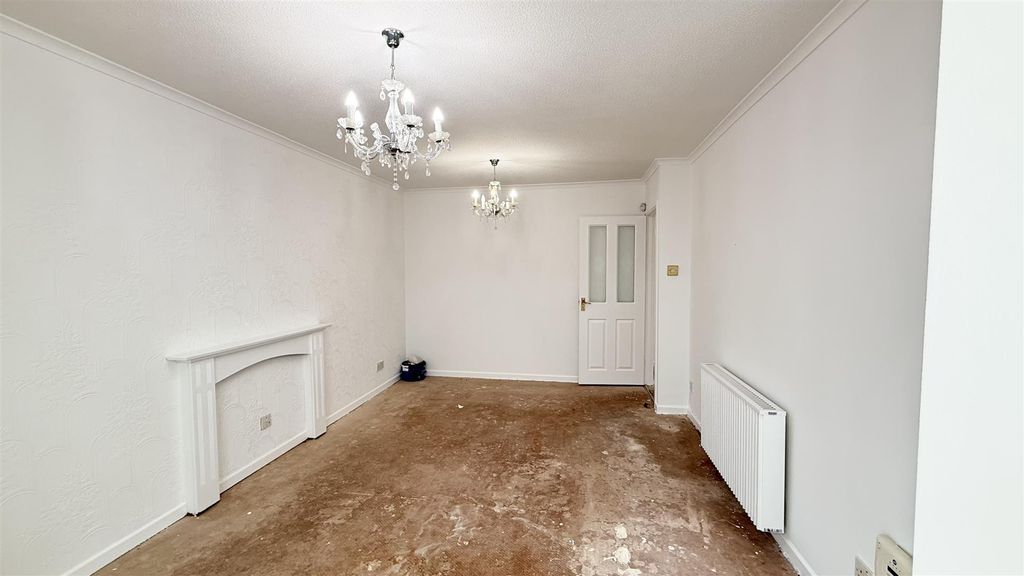 Property photo 3 of 12 Living Room