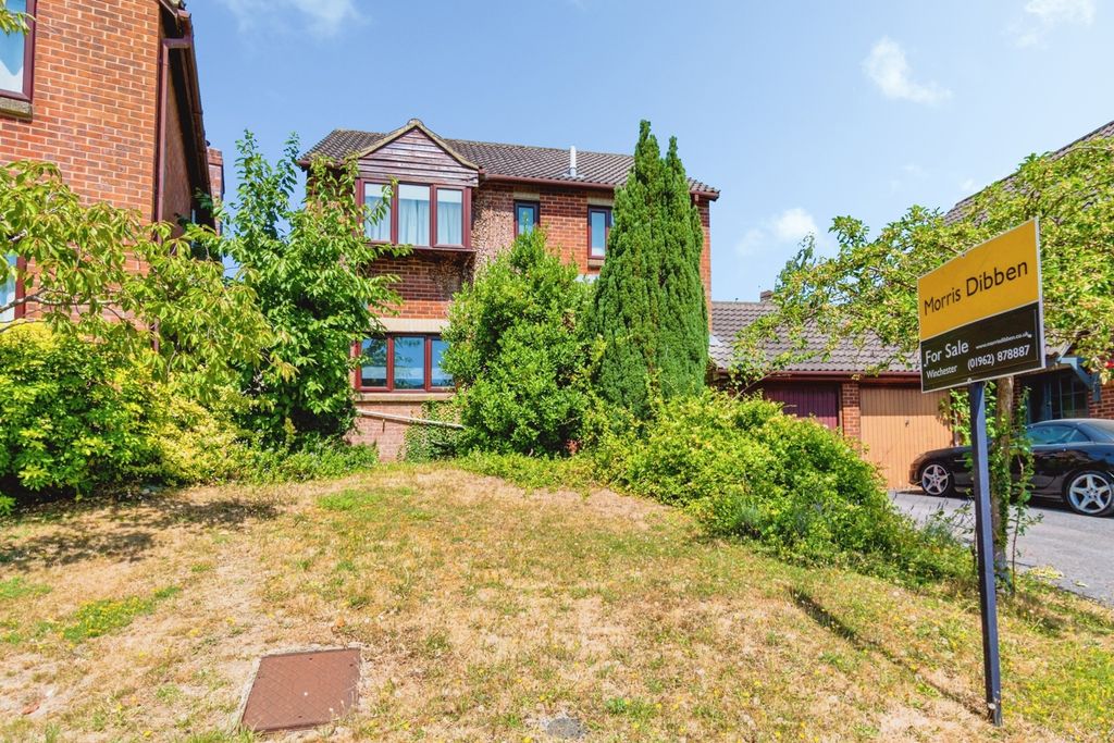 Property photo 1 of 16 Pbox-Img.Jpg