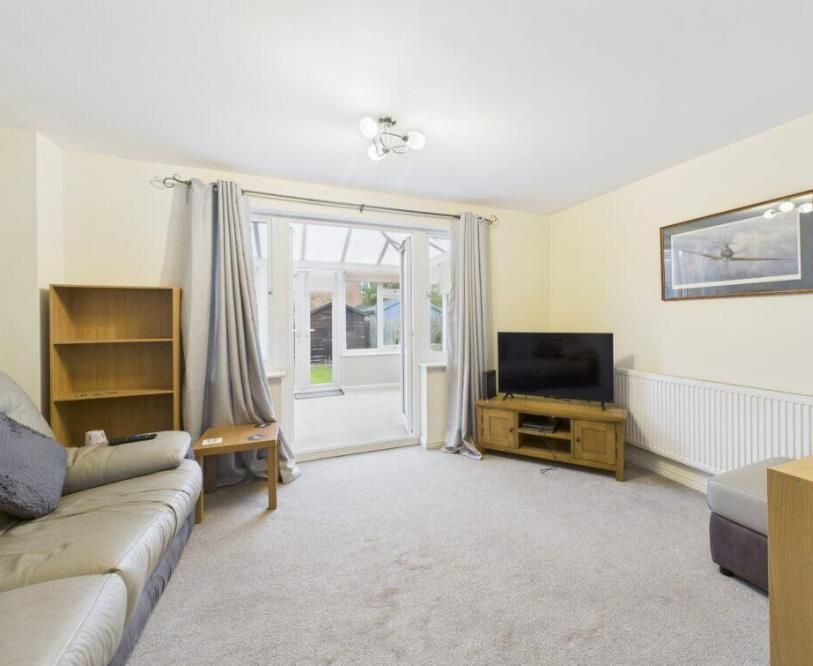 Property photo 2 of 11 Image