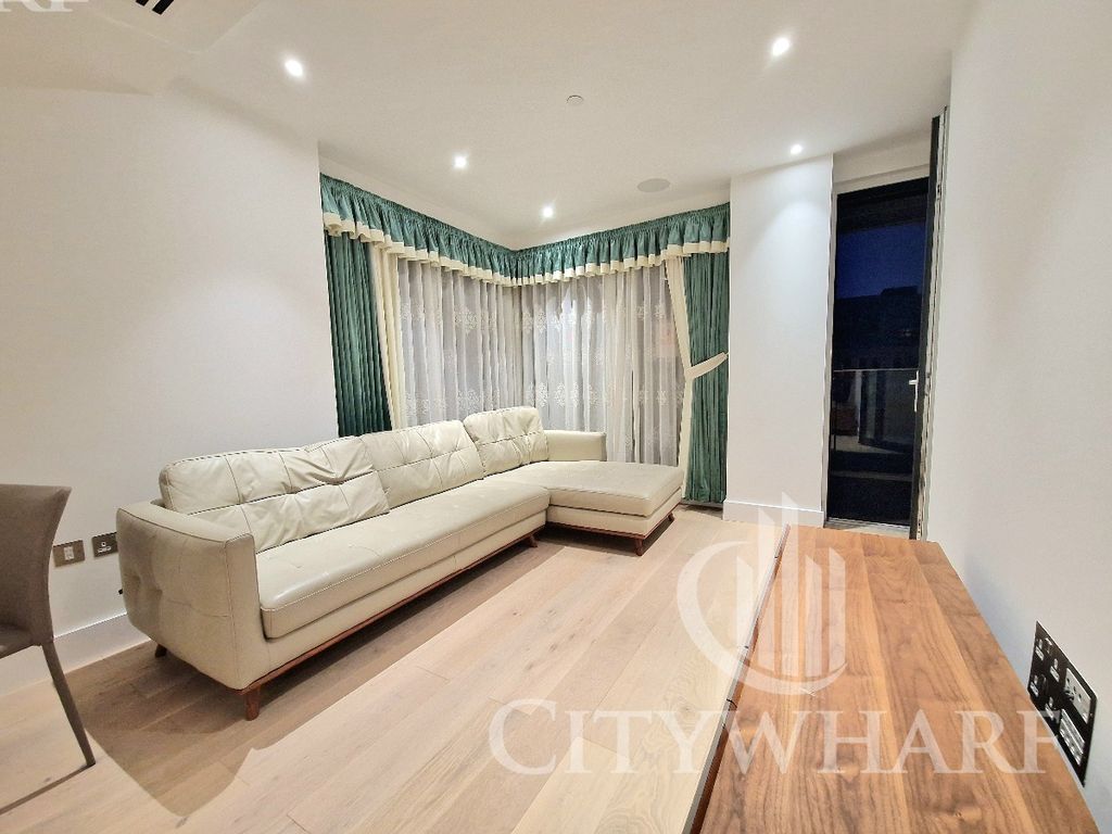 Property photo 2 of 18