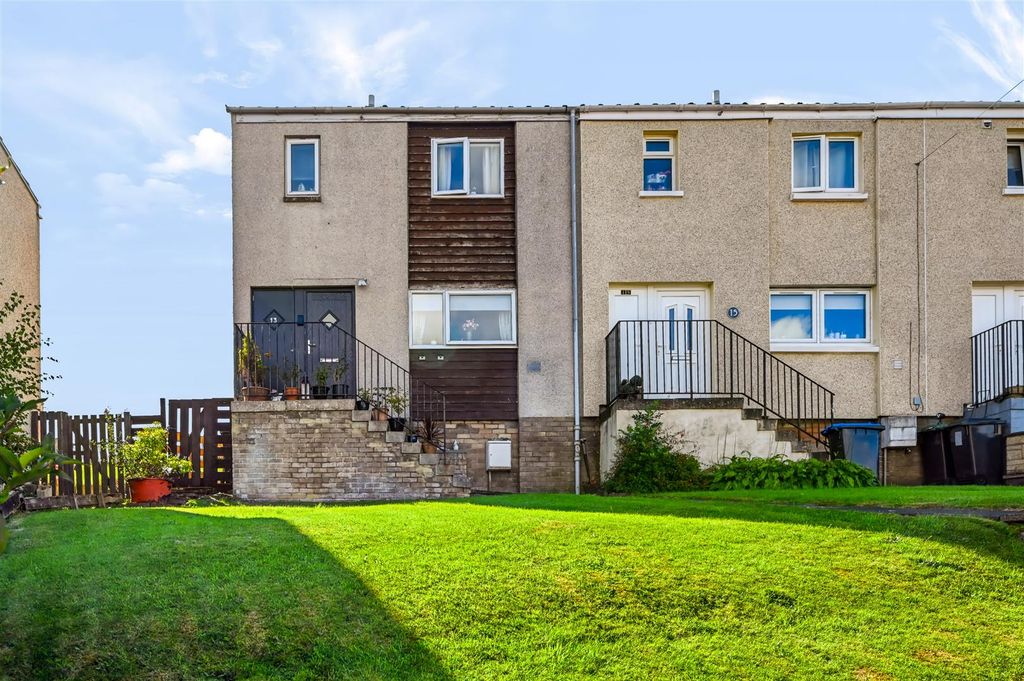 Property photo 1 of 23 13 Mossilee Crescent.Jpg