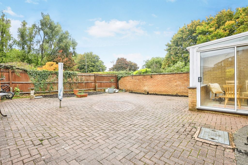 Additional image 20 of 4 bed detached house for saleGable Close, Daventry NN11