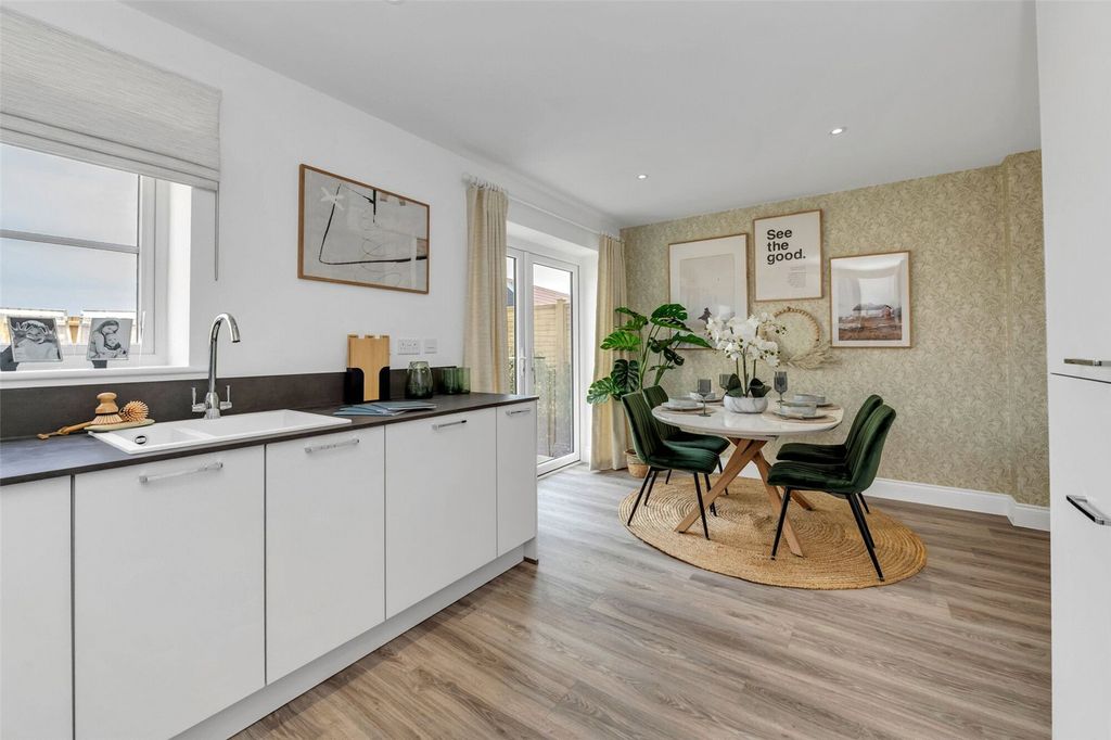 Property photo 2 of 9 Picture 2