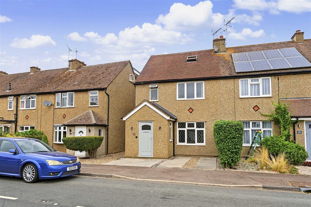 Property photo 1 of 28 72-Tollgate-Road-28.Jpg