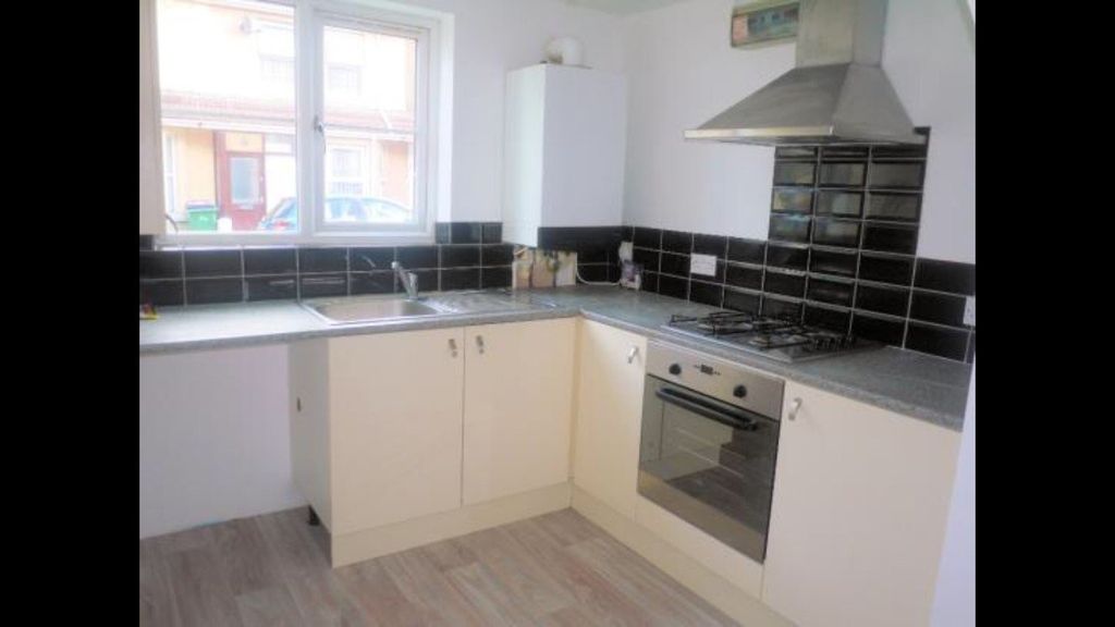 Property photo 2 of 8 Picture 2