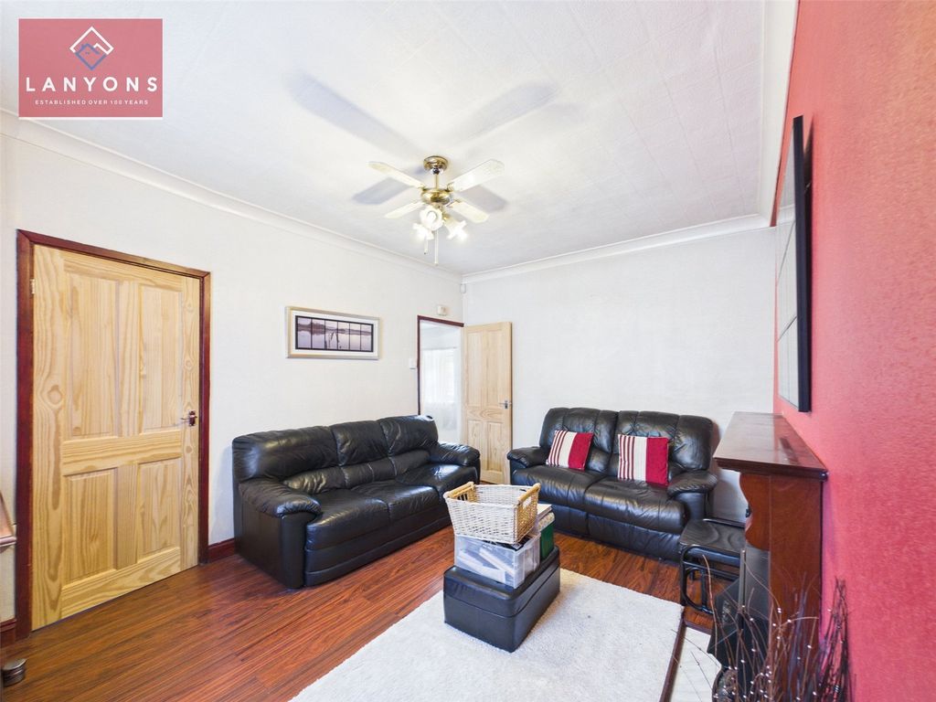 Property photo 3 of 12 Picture No. 09