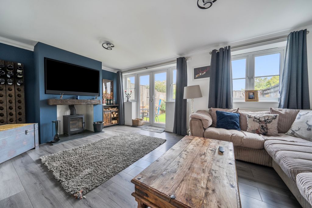 Property photo 1 of 10 13533421068c403d1E02A4