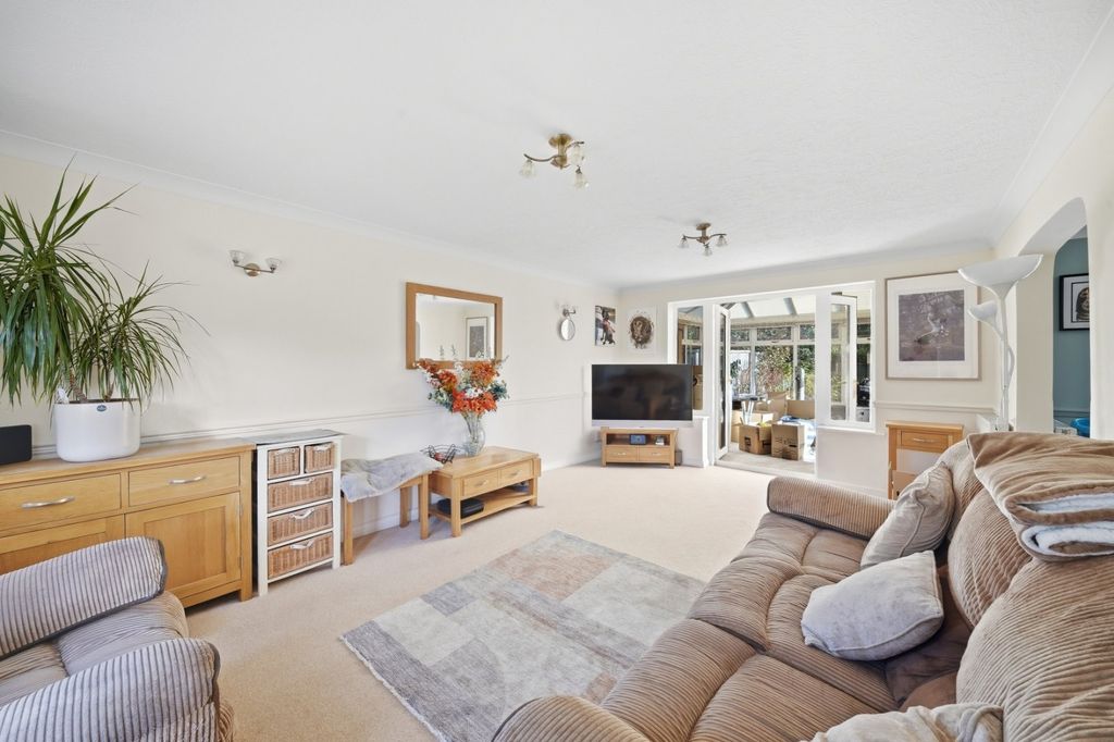 Property photo 2 of 10 Picture No. 06