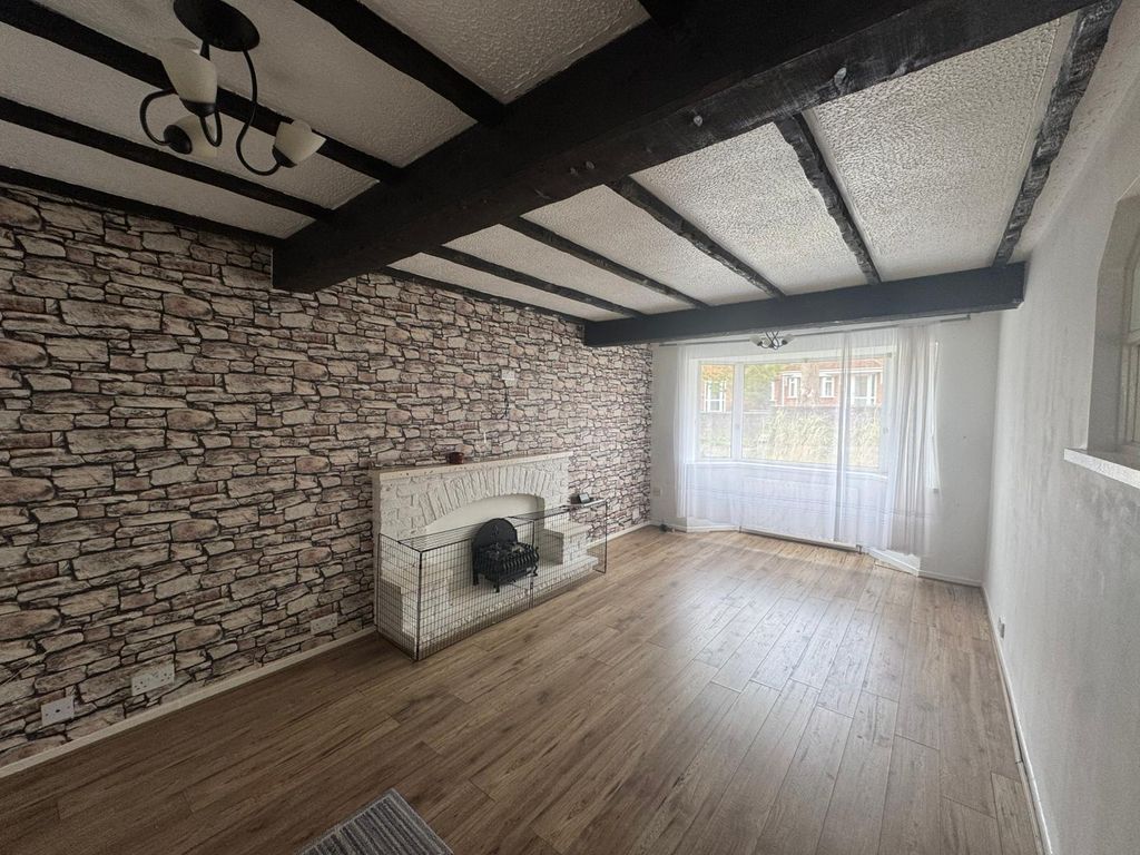 Property photo 2 of 9 Living Room