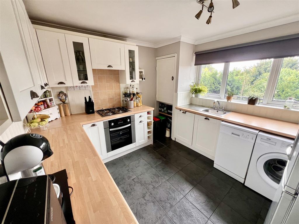 Property photo 2 of 17 Image00025.Jpeg