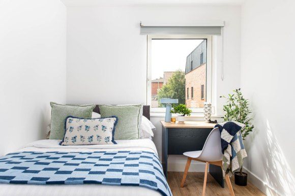 Property photo 3 of 19 9056028.Jpg