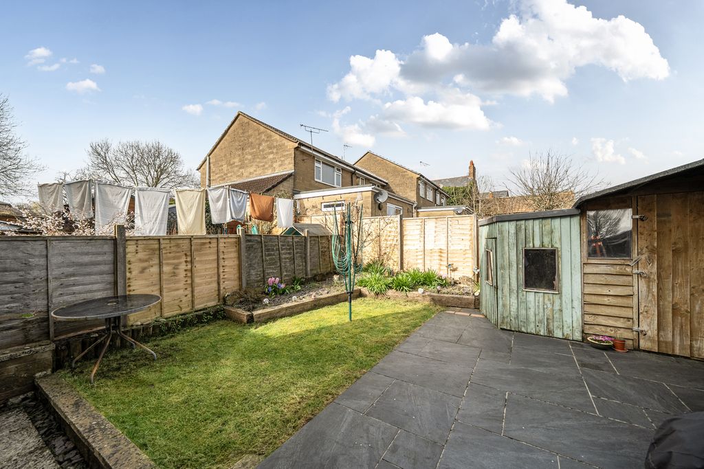 Property photo 3 of 12