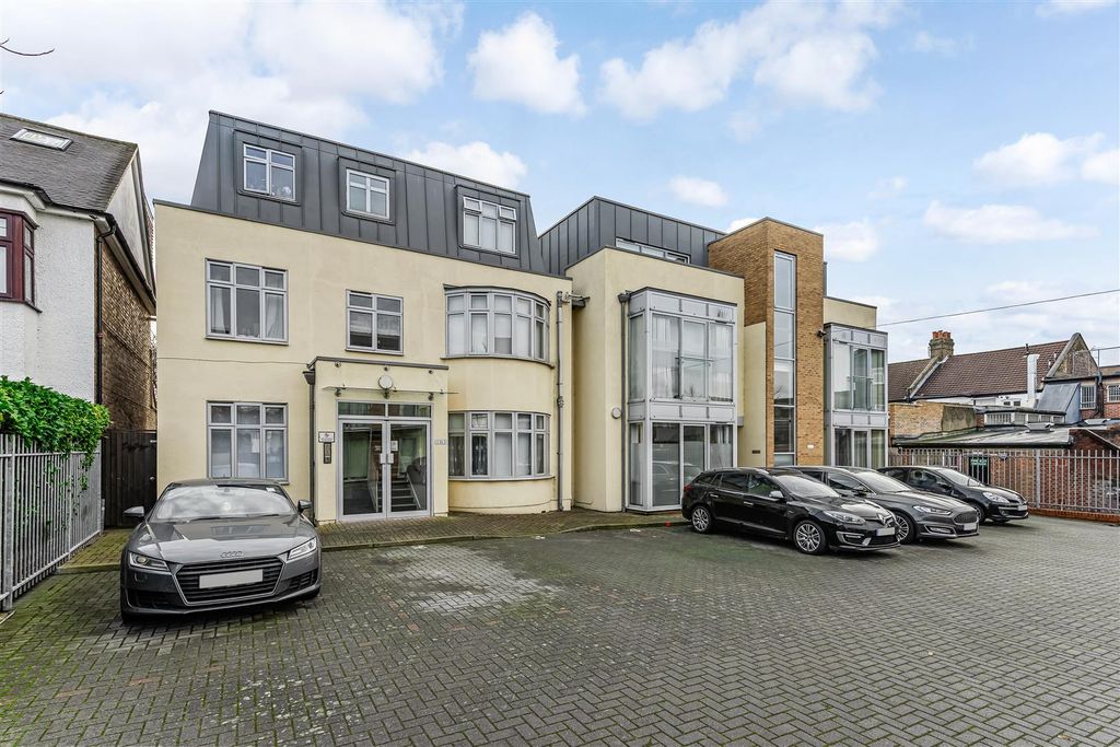 Property photo 1 of 19