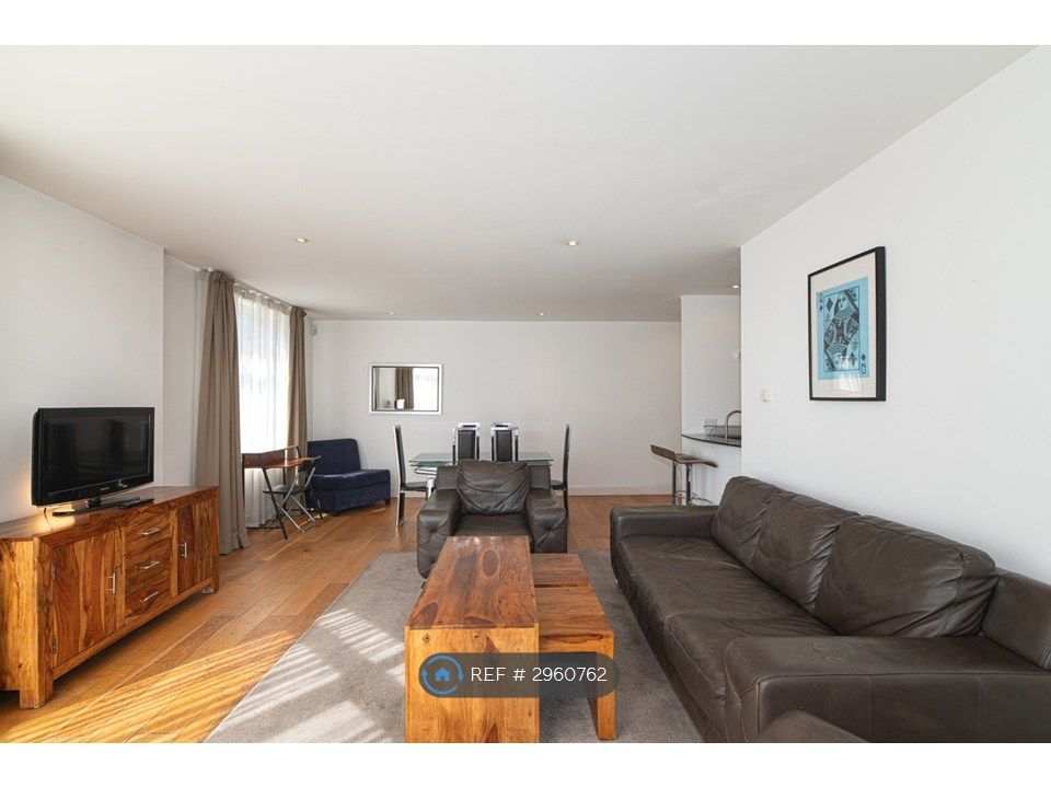 Property photo 2 of 35