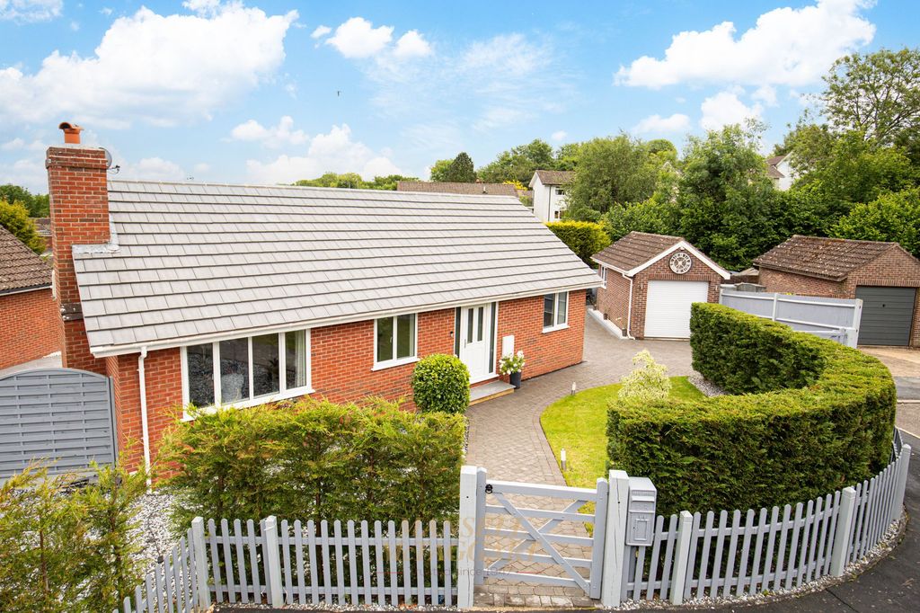 Property photo 1 of 30
