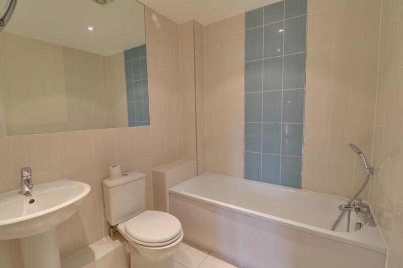 Property photo 3 of 17 Photo 7