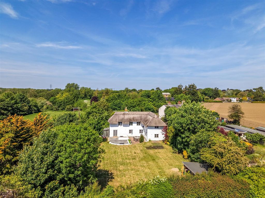 Property photo 2 of 30 The Thatched Cottage5.Jpg