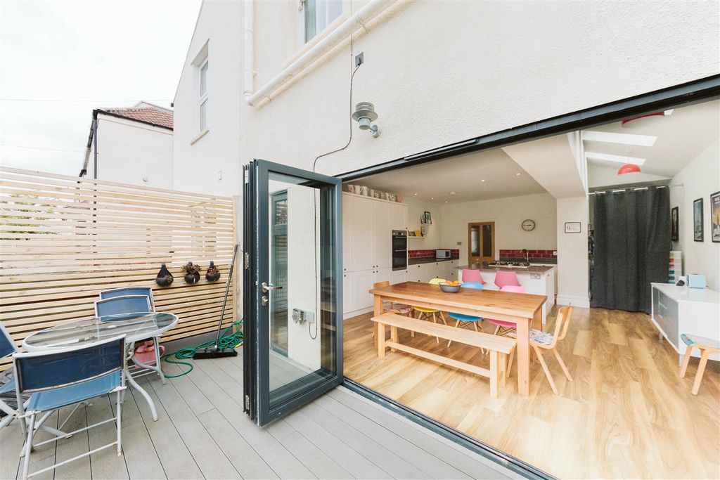 Property photo 3 of 34 Ks2B1790-Hdr.Jpg